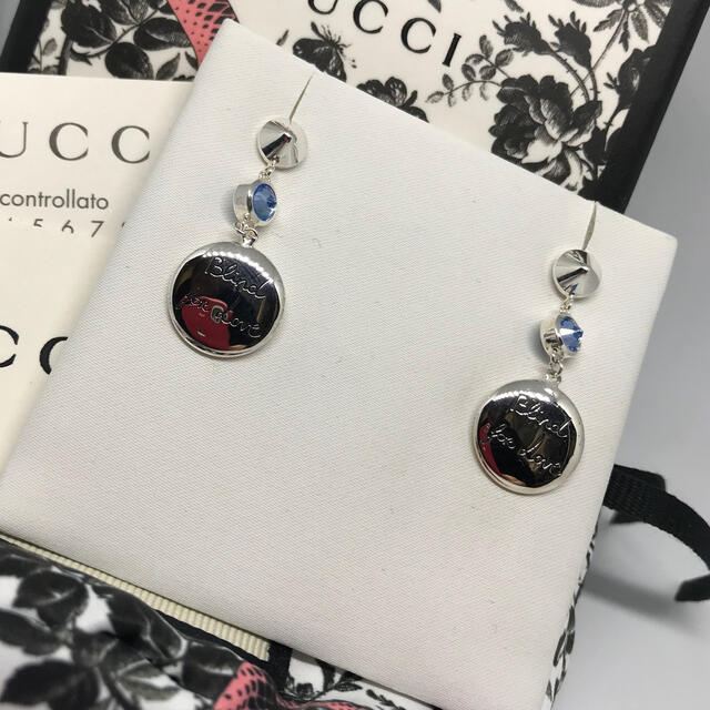 Gucci(グッチ)のGUCCI ピアス　猫　Blind for Love レディースのアクセサリー(ピアス)の商品写真