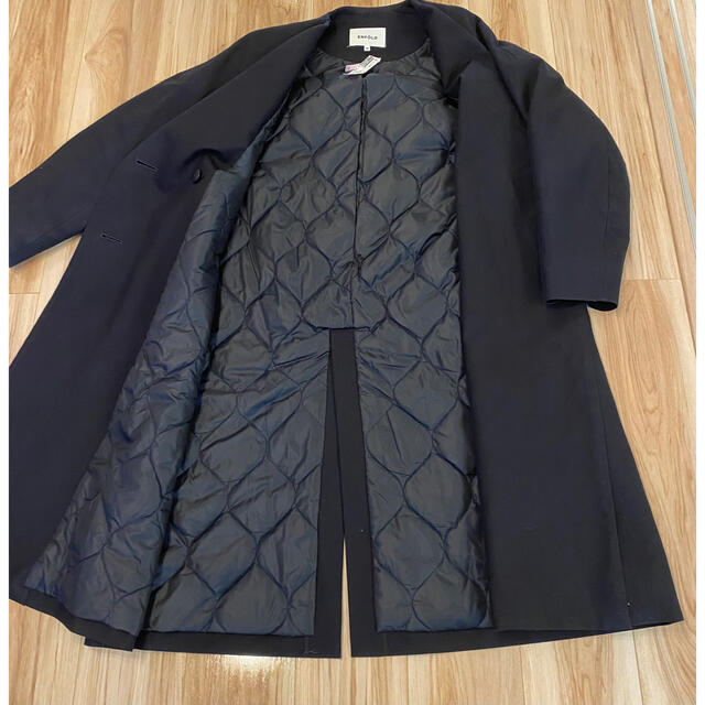ENFOLD(エンフォルド)のENFOLD 中綿入りAラインコート　サイズ38 ネイビー レディースのジャケット/アウター(ロングコート)の商品写真