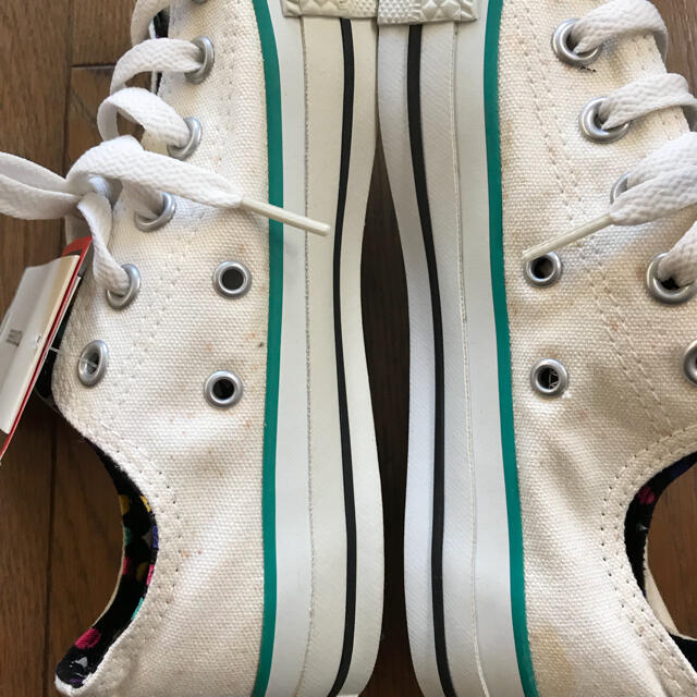 CONVERSE(コンバース)のコンバース スニーカー23.5 シミあり レディースの靴/シューズ(スニーカー)の商品写真