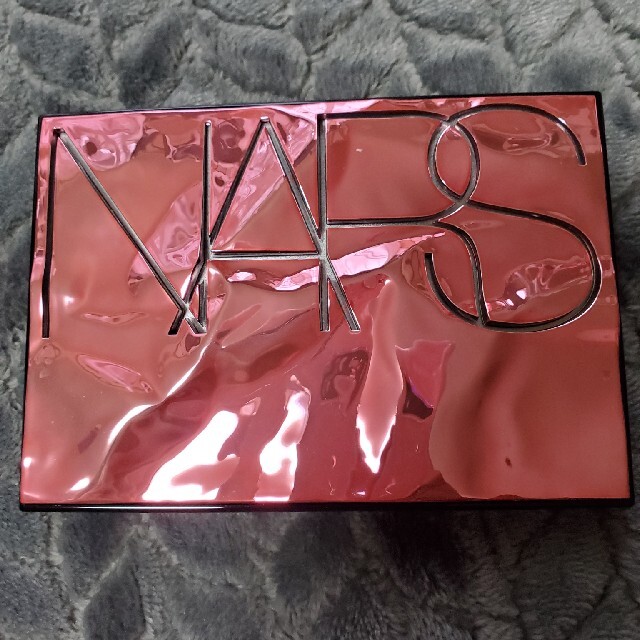 NARS オーバーラスト　チークパレット