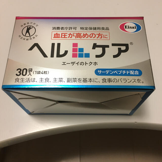 エーザイ　　ヘルケア4粒×30袋を3箱