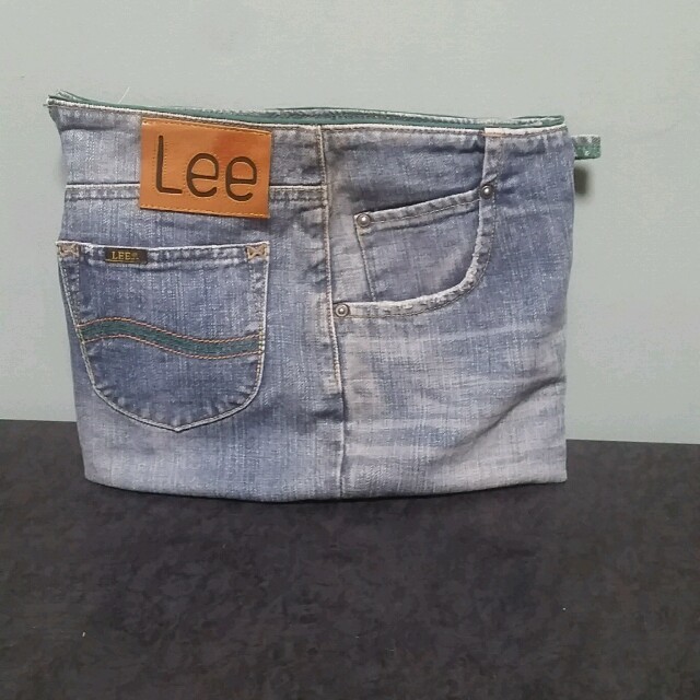 Lee(リー)のLee デニムリメイククラッチバッグ レディースのバッグ(クラッチバッグ)の商品写真