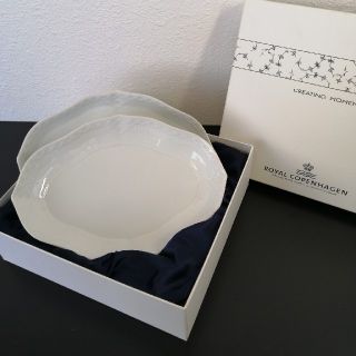 ROYAL COPENHAGEN 未使用品 2枚セット 箱つき(食器)