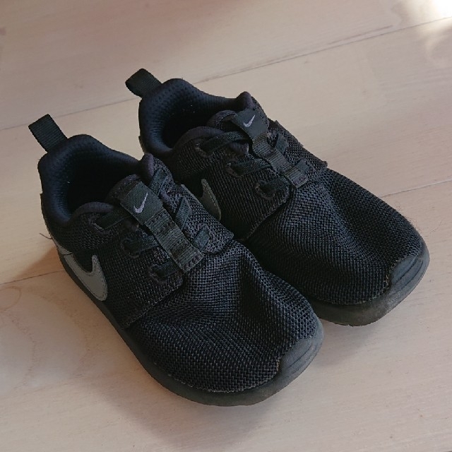 NIKE(ナイキ)のNIKE スニーカー16cm キッズ/ベビー/マタニティのキッズ靴/シューズ(15cm~)(スニーカー)の商品写真