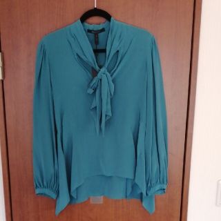 ビーシービージーマックスアズリア(BCBGMAXAZRIA)の新品☆　ブラウス(シャツ/ブラウス(長袖/七分))