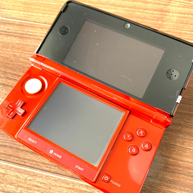 ニンテンドー3DS(ニンテンドー3DS)の【動作確認済み･美品】Nintendo 3DS 本体 フレアレッド エンタメ/ホビーのゲームソフト/ゲーム機本体(携帯用ゲーム機本体)の商品写真