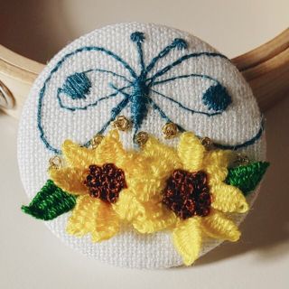 ミナペルホネン ひまわり 立体刺繍 ブローチ ヘアゴム ハンドメイド