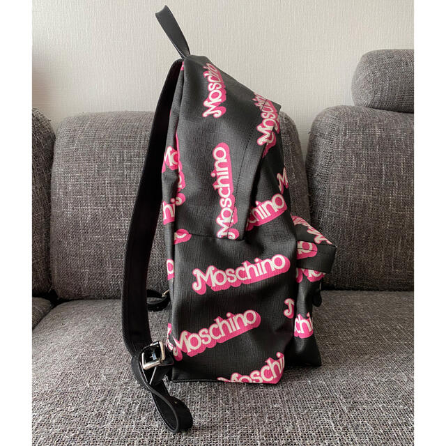 MOSCHINO(モスキーノ)の【mmm様専用】MOSCHINO × barbie レザーリュック コラボ 美品 レディースのバッグ(リュック/バックパック)の商品写真