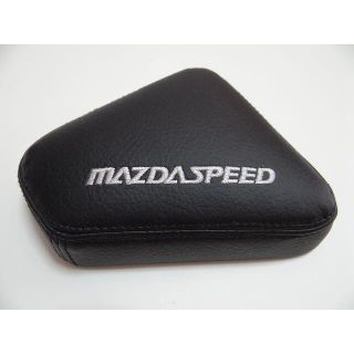 マツダスピード　MAZDASPEED　ニーパッド　汎用品(車内アクセサリ)