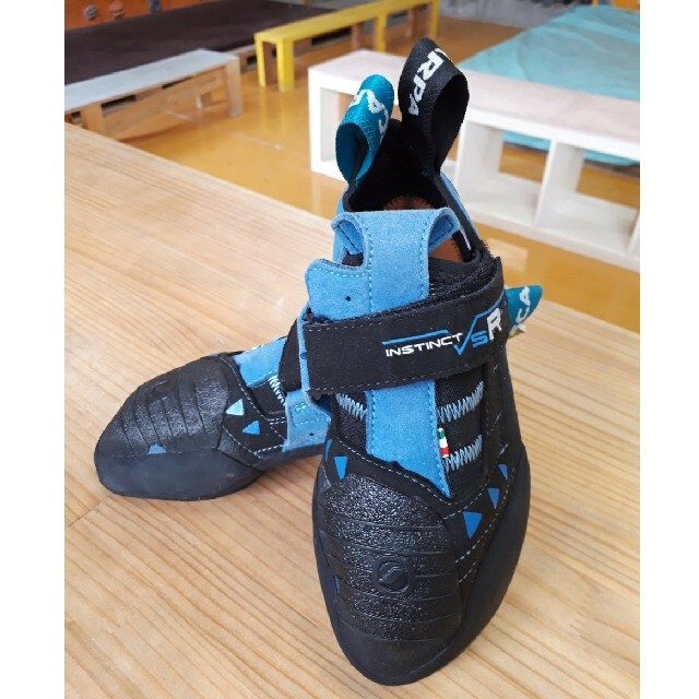 SCARPA(スカルパ)のインスティンクトVSREU40.5  27.0cm スポーツ/アウトドアのアウトドア(登山用品)の商品写真