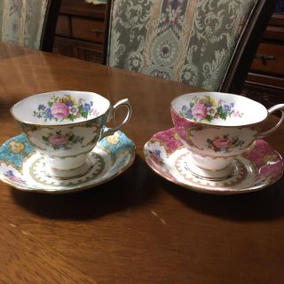 ロイヤルアルバート(ROYAL ALBERT)のロイヤルアルバート　ペアカップ(グラス/カップ)