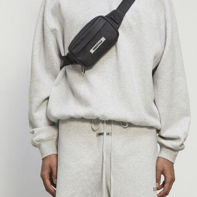 FEAR OF GOD(フィアオブゴッド)のEssentials Black Sling Bag エッセンシャルズ　バッグ メンズのバッグ(ウエストポーチ)の商品写真