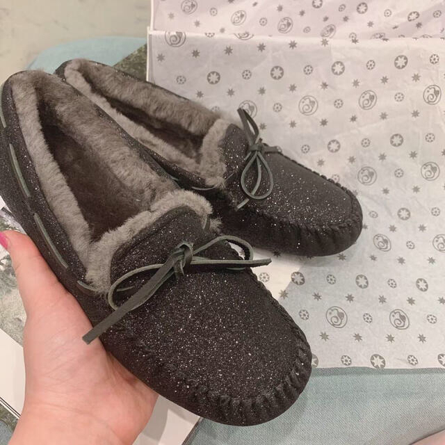 日本初登録!激安 LUXURY UGG アグ ムートン モカシン ダコタ24cm 1