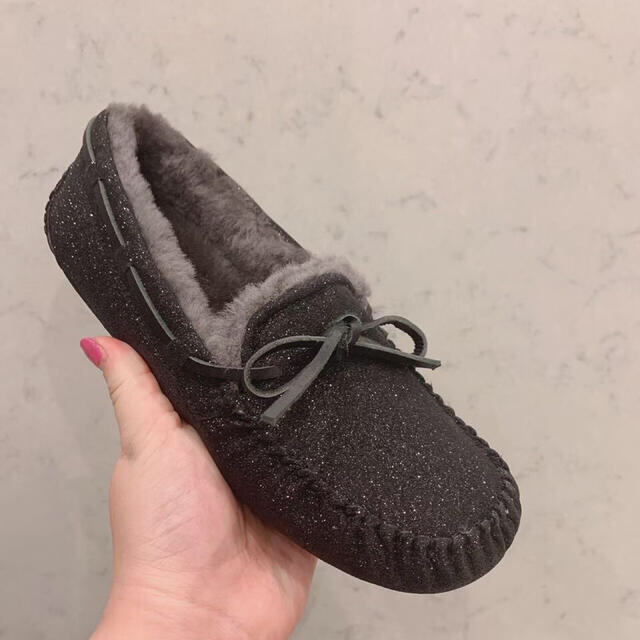 日本初登録!激安 LUXURY UGG アグ ムートン モカシン ダコタ24cm 2
