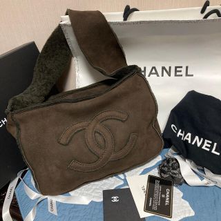 CHANEL　ムートンショルダーバッグ