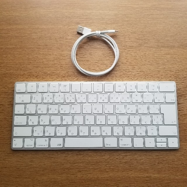 【専用】Apple純正 Magic Keyboard 2ライトニングケーブルのみ状態