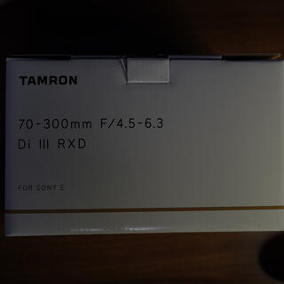 タムロン(TAMRON)のほぼ新品　タムロン　70-300mm f4.5-6.3 a047(レンズ(ズーム))