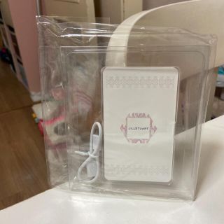 ジルスチュアート(JILLSTUART)の新品未使用非売品ジルスチュアートスマホ充電器(その他)