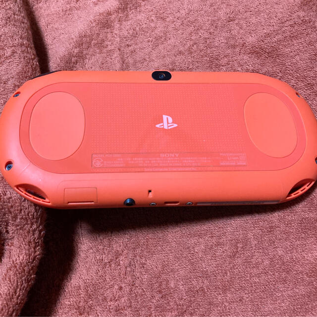 PS VITA PCH-2000 ネオンオレンジ  本体 2