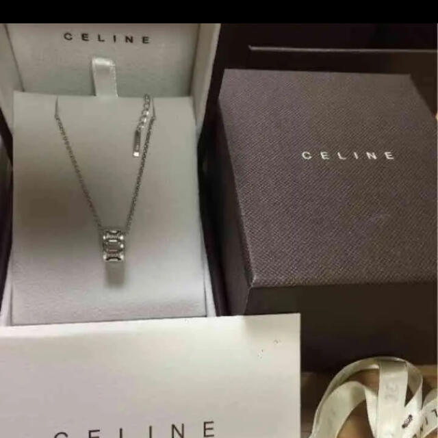 CELINE ロゴデザイン K10WG ダイヤネックレスレディース