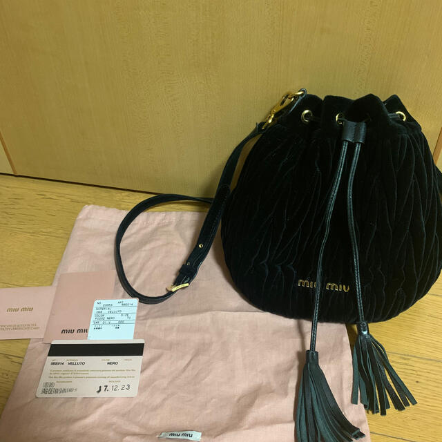 miumiu(ミュウミュウ)のmiumiu ショルダー レディースのバッグ(ショルダーバッグ)の商品写真