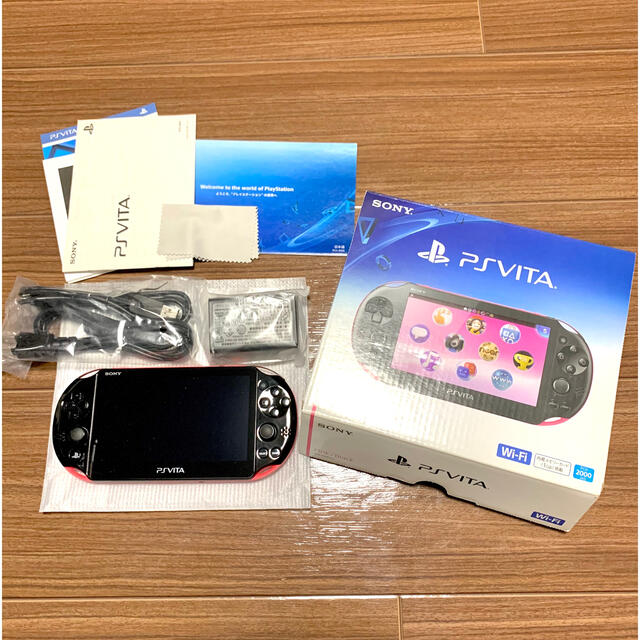 【美品】SONY PlayStationVITA 本体  PCH-2000