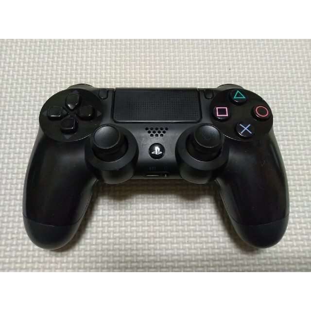 PS4 純正 コントローラー Dualshock4 2個 エンタメ/ホビーのゲームソフト/ゲーム機本体(家庭用ゲーム機本体)の商品写真