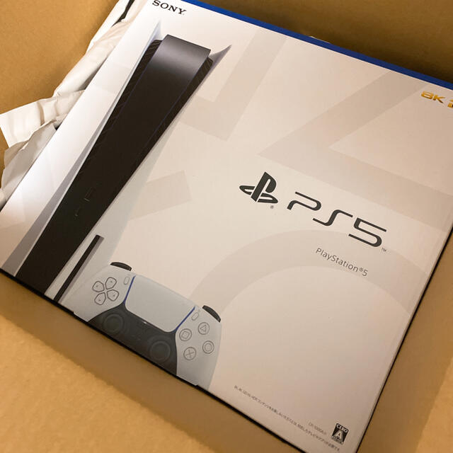 PlayStation(プレイステーション)のSONY PlayStation 5 通常版 ディスクドライブ付き PS5 エンタメ/ホビーのゲームソフト/ゲーム機本体(家庭用ゲーム機本体)の商品写真