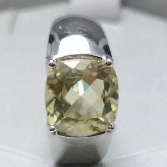 【天然石‼️】3.5CT レモン クォーツ シルバー リング レディースのアクセサリー(リング(指輪))の商品写真