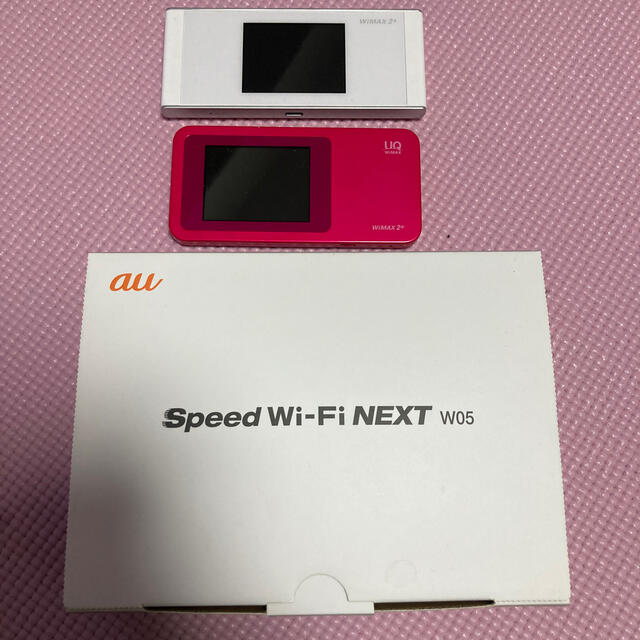 au(エーユー)のspeed Wi-Fi NEXT W05 WiMAX W01 スマホ/家電/カメラのPC/タブレット(PC周辺機器)の商品写真