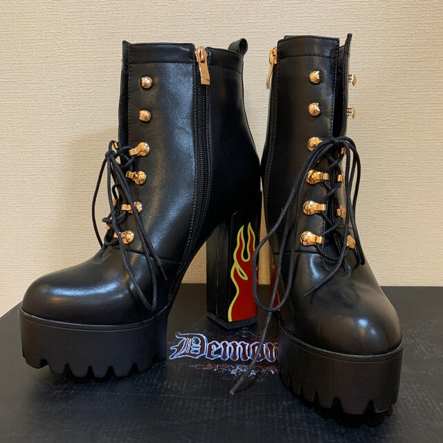 YOSUKE - 【新品】LAMODA レディース レースアップブーツ 黒 炎