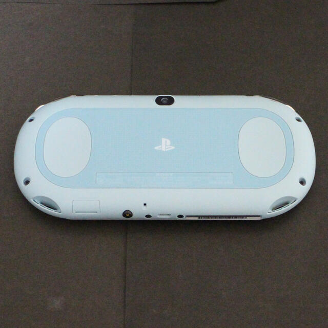 PlayStation Vita PCH-2000 ライトブルー/ホワイト 2
