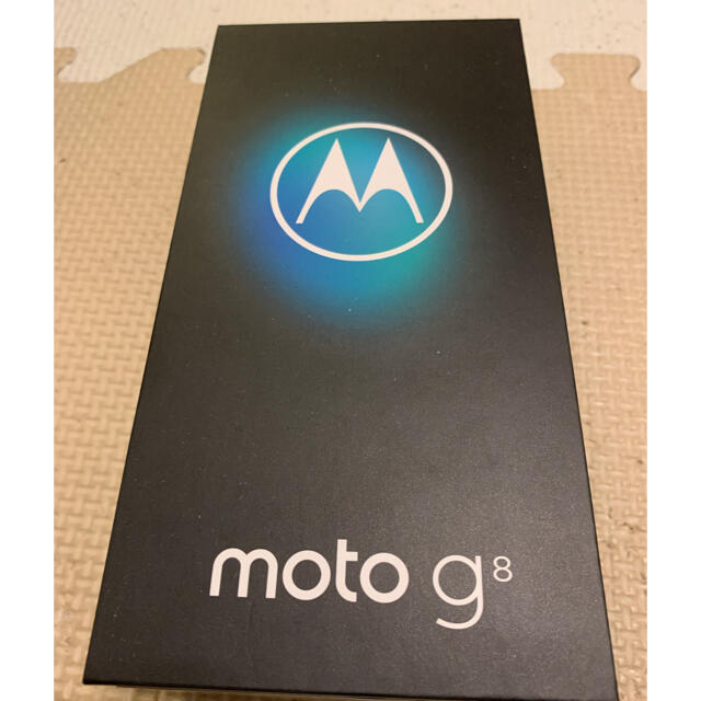 スマホ/家電/カメラモトローラ Motorola moto g8 ホログラムホワイト