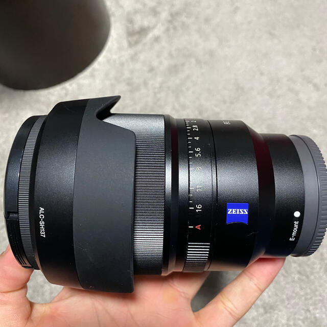 い出のひと時に、とびきりのおしゃれを! SONY - SONY FE35mm f1.4 ZA