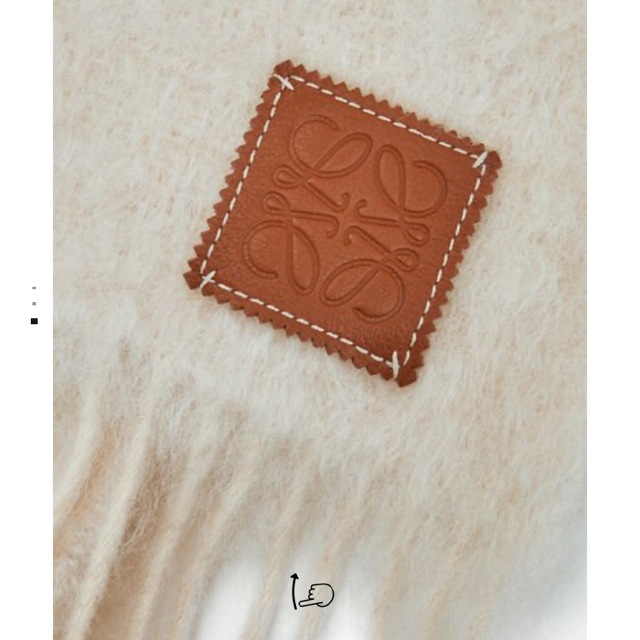 LOEWE(ロエベ)のロエベ　マフラー　完売　ホワイト レディースのファッション小物(マフラー/ショール)の商品写真