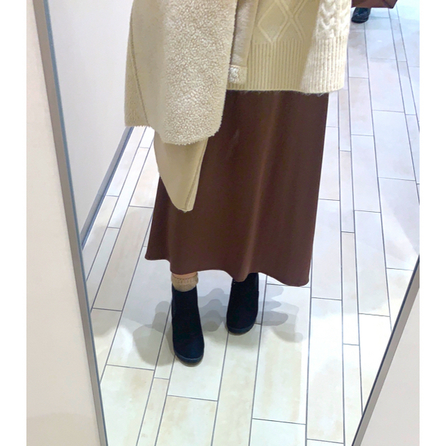 INGNI(イング)のサテン風ロングスカート　 レディースのスカート(ロングスカート)の商品写真