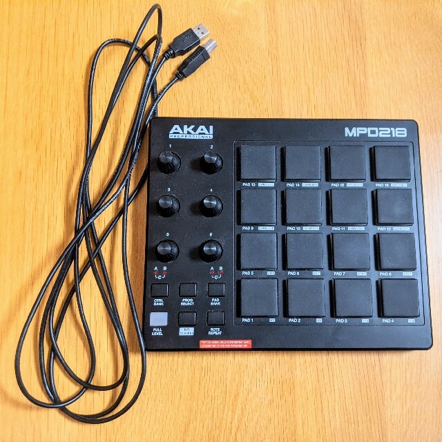 AKAI MPD218 楽器のDTM/DAW(MIDIコントローラー)の商品写真
