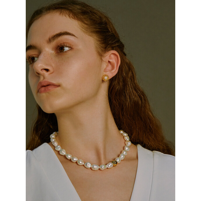 Hei classy baroque pearl necklace