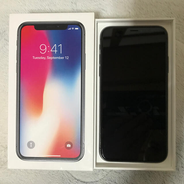 iPhone X スペースグレー　256GB