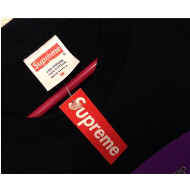 Supreme(シュプリーム)のSUPREME シュプリーム Tシャツ　黒色と白色各1枚 メンズのトップス(Tシャツ/カットソー(半袖/袖なし))の商品写真