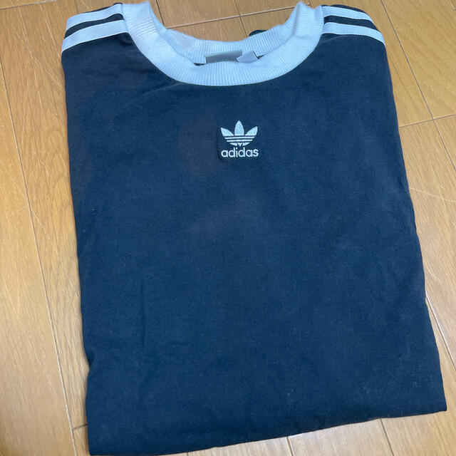 adidas(アディダス)のadidas ロンt レディースのトップス(Tシャツ(長袖/七分))の商品写真