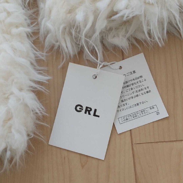 GRL(グレイル)の☁️☁️☁️様専用です！新品！グレイル ふわふわジャケット  M レディースのジャケット/アウター(ノーカラージャケット)の商品写真