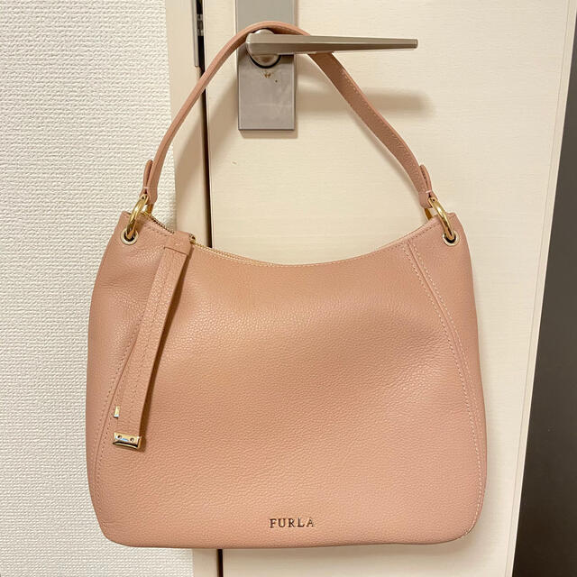 【未使用品】FURLA ハンドバッグ　レザー