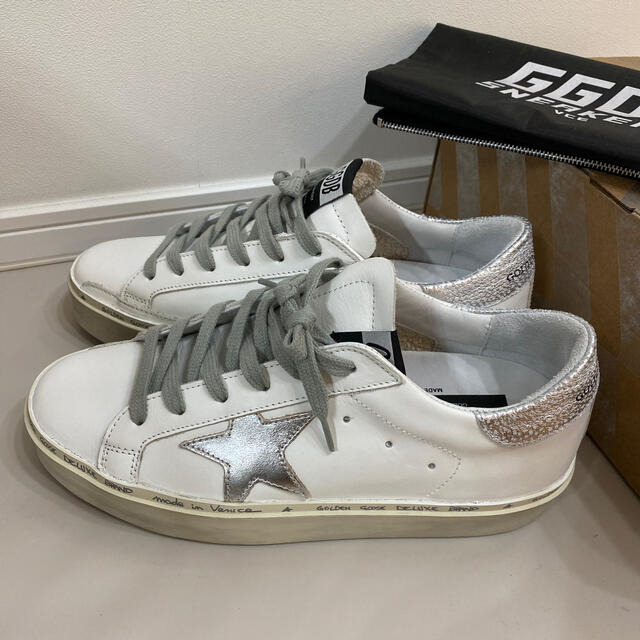 DEUXIEME CLASSE(ドゥーズィエムクラス)のGOLDEN GOOSE SNEAKERS HI STAR ゴールデングース レディースの靴/シューズ(スニーカー)の商品写真