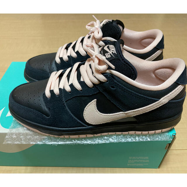 NIKE(ナイキ)のNIKE SB DUNK LOW PRO ピンクデビル メンズの靴/シューズ(スニーカー)の商品写真