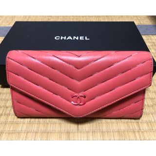 シャネル(CHANEL)のシャネル　二つ折り 長財布 ピンク　レアカラー(財布)