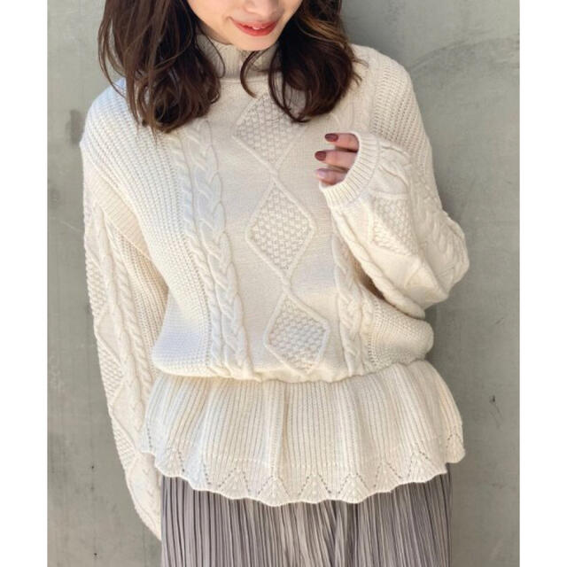 新品✨タグ付き♪ マジェスティックレゴン ニット　アイボリー　M　大特価‼️