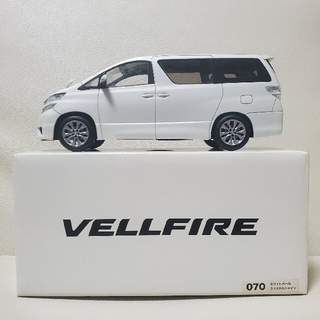 トヨタ　ヴェルファイア　VELLFIRE カラーサンプル　ミニカー