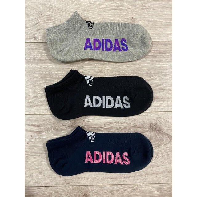 adidas(アディダス)のadidas アディダス レディースソックス 23㎝〜25㎝ 3足セット レディースのレッグウェア(ソックス)の商品写真