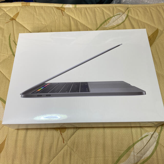 Apple(アップル)のMacBook pro 13インチ　256GB スマホ/家電/カメラのPC/タブレット(ノートPC)の商品写真